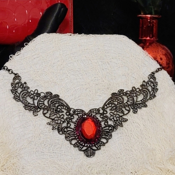 Jewelry - Black Filigree Necklace w/ Red Stones